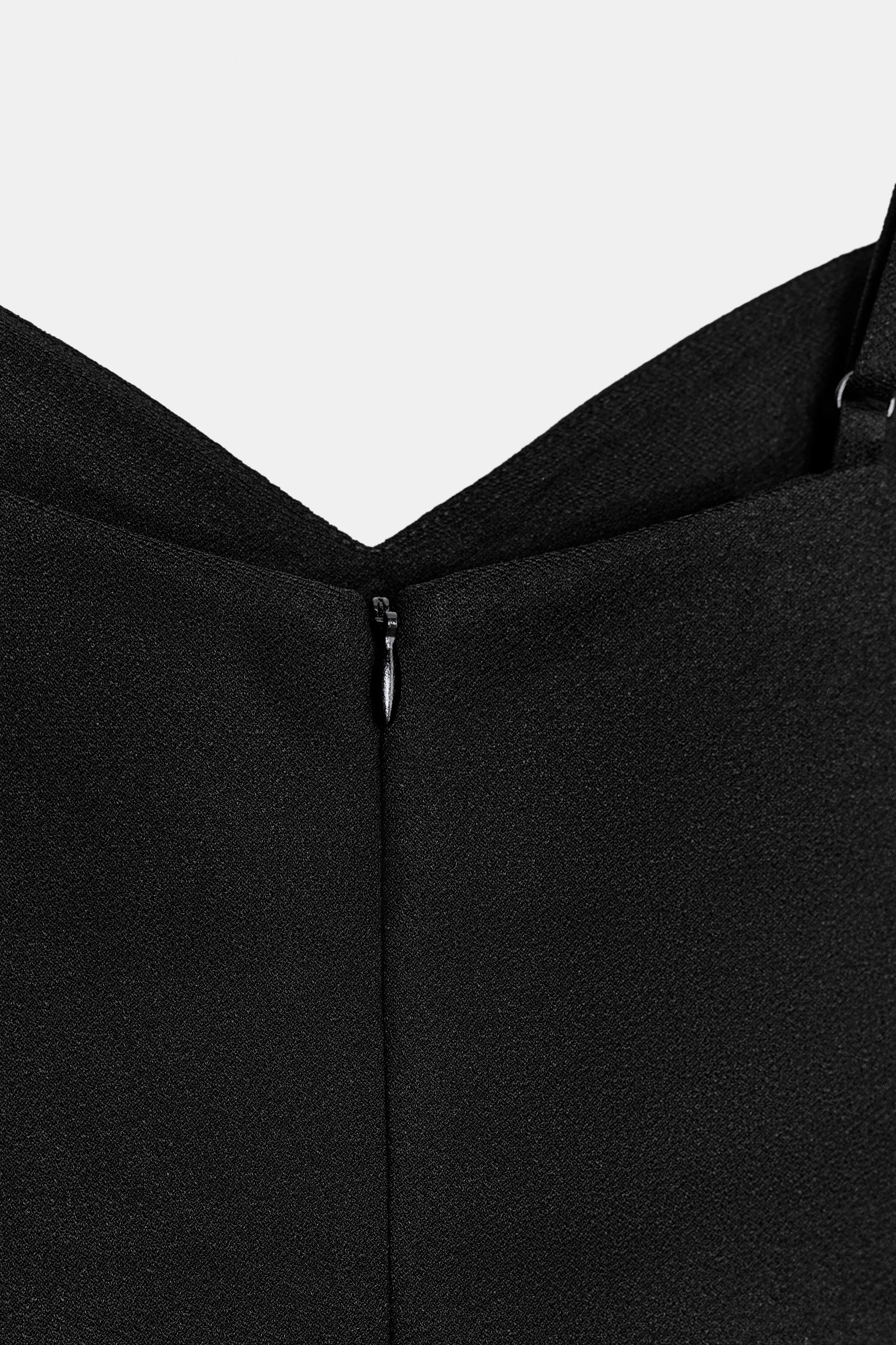 CREPE STRAPPY TOP